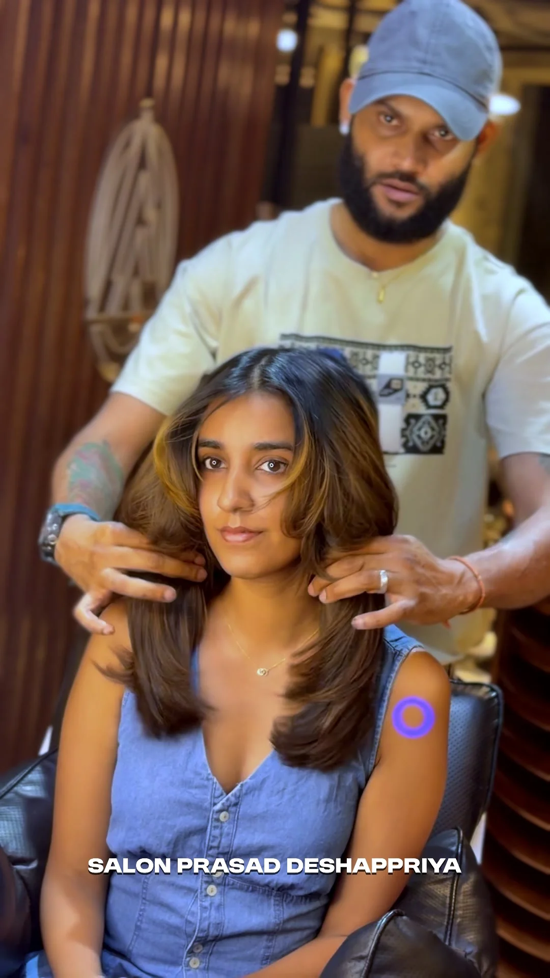 Soft layers, fresh movement! 💇‍♀️✨ Give your hair a beautiful, stylish transformation with a gorgeous Layer Cut at Salon Prasad Deshappriya. Volume, movement, and effortless elegance! 💖 📞 070 408 0470 📞 071 205 9089 💬 WhatsApp: 077 071 7349 #LayerCut #LayerHaircut #HairTransformation #HairGoals #LadiesHair